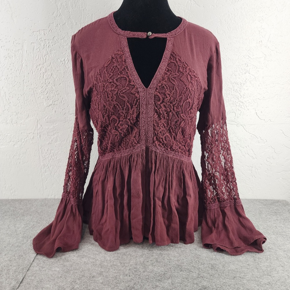 American Eagle Maroon Lace Crochet Bell Sleeve Boho Peplum Blouse Womens Medium